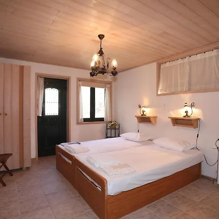 Milma * Skopelos Town